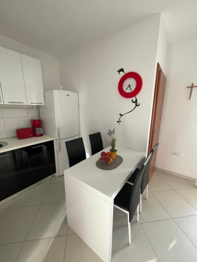 Apartment Ana Trogir Exteriör bild